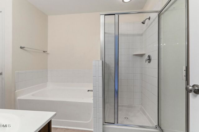 11100 Gwynn Oaks Drive 103, Raleigh, NC 27614