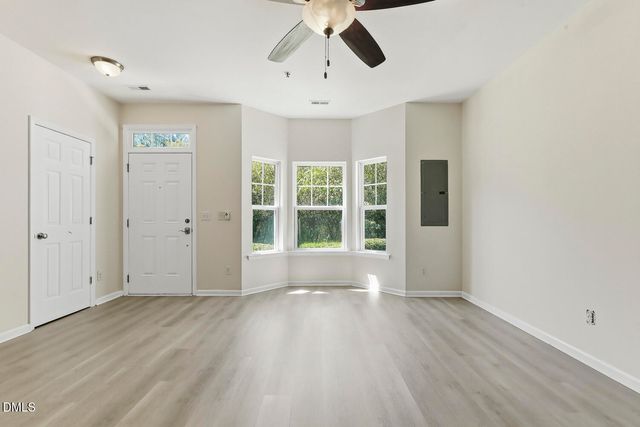 11100 Gwynn Oaks Drive 103, Raleigh, NC 27614