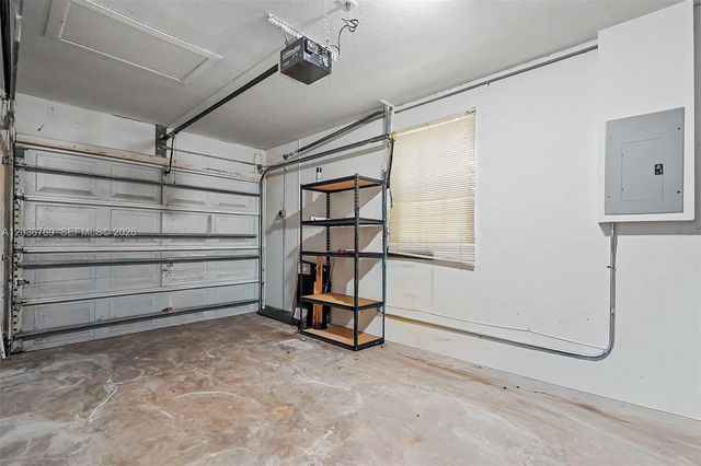 10994 Neptune Drive 10994, Cooper City, FL 33026