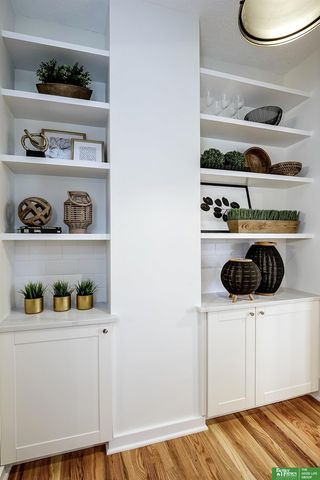 1624 S 32 Avenue, Omaha, NE 68105