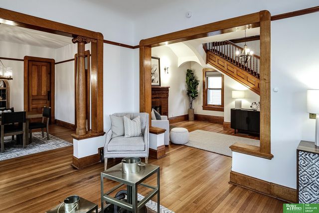 1624 S 32 Avenue, Omaha, NE 68105