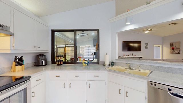 8141 GOLF CLUB COURT, Hudson, FL 34667