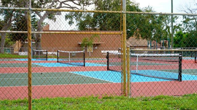 8141 GOLF CLUB COURT, Hudson, FL 34667