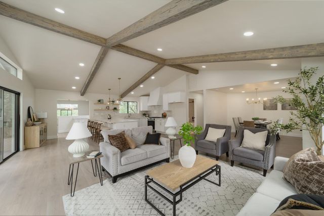 14270 Lodgepole Dr, Penn Valley, CA 95946