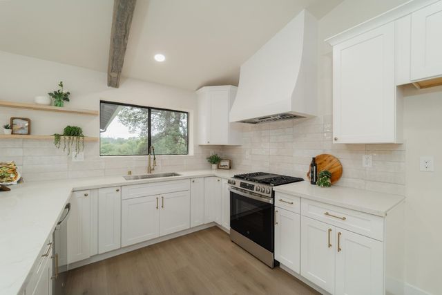 14270 Lodgepole Dr, Penn Valley, CA 95946