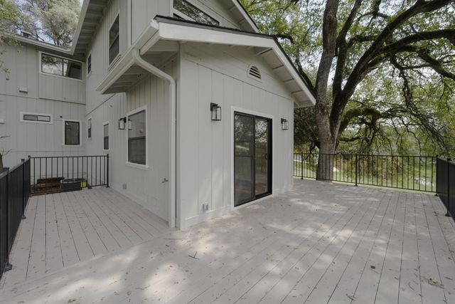 14270 Lodgepole Dr, Penn Valley, CA 95946