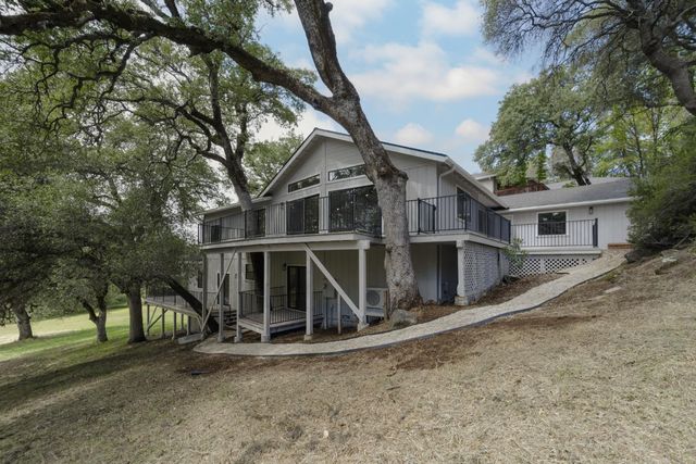 14270 Lodgepole Dr, Penn Valley, CA 95946