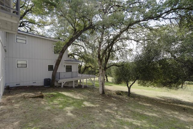 14270 Lodgepole Dr, Penn Valley, CA 95946