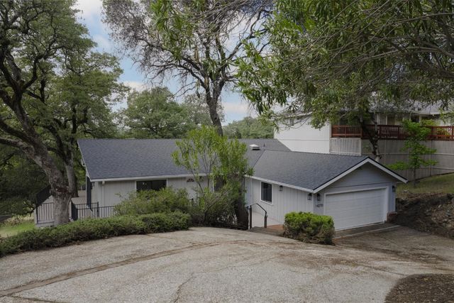 14270 Lodgepole Dr, Penn Valley, CA 95946