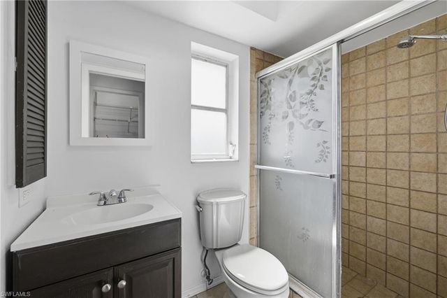 109 NE 20th CT, Cape Coral, FL 33909