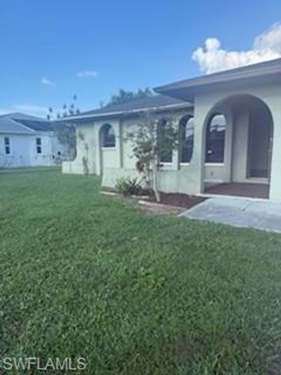 109 NE 20th CT, Cape Coral, FL 33909