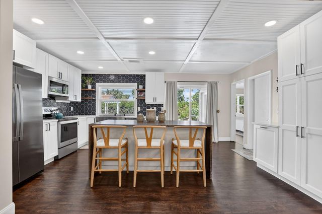 1207 SW 12th Avenue, Boca Raton, FL 33486