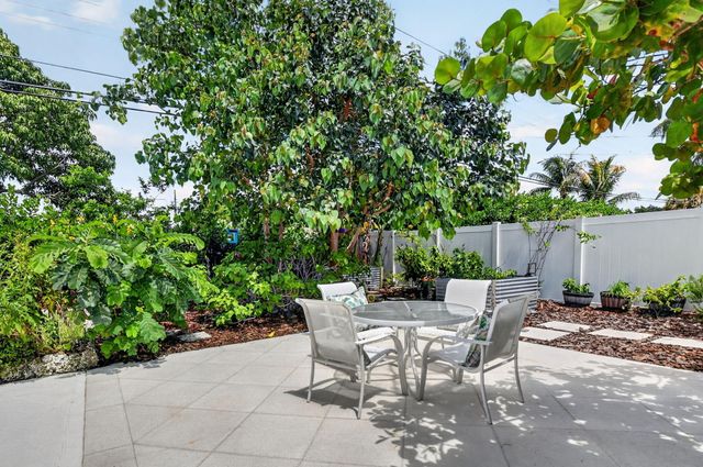1207 SW 12th Avenue, Boca Raton, FL 33486
