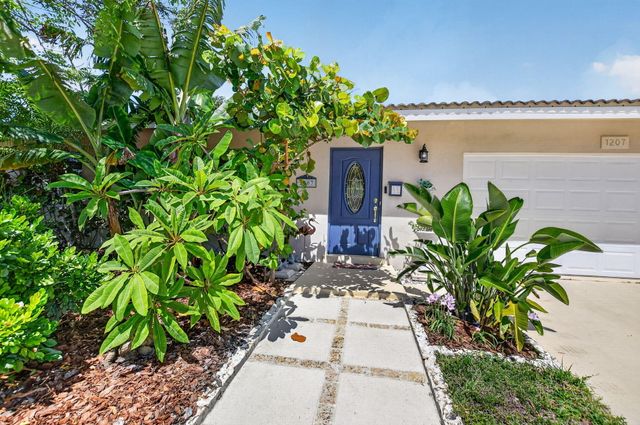1207 SW 12th Avenue, Boca Raton, FL 33486