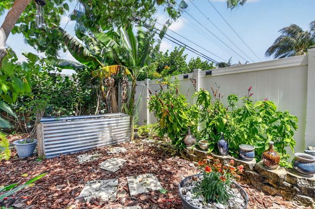 1207 SW 12th Avenue, Boca Raton, FL 33486