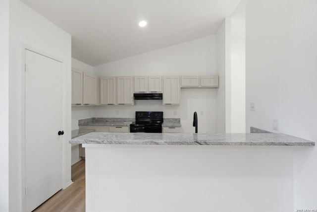 6206 CHERRYWEST CIR, San Antonio, TX 78240