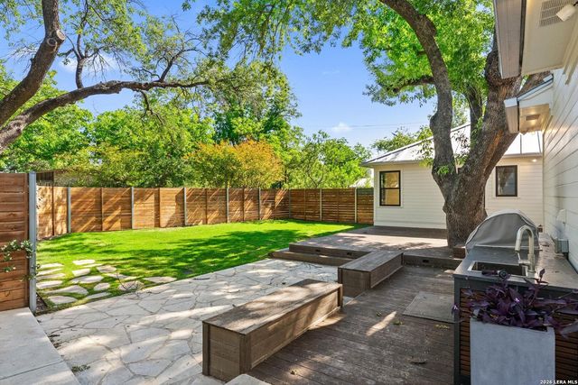 1402 HUTTO RD, Georgetown, TX 78626