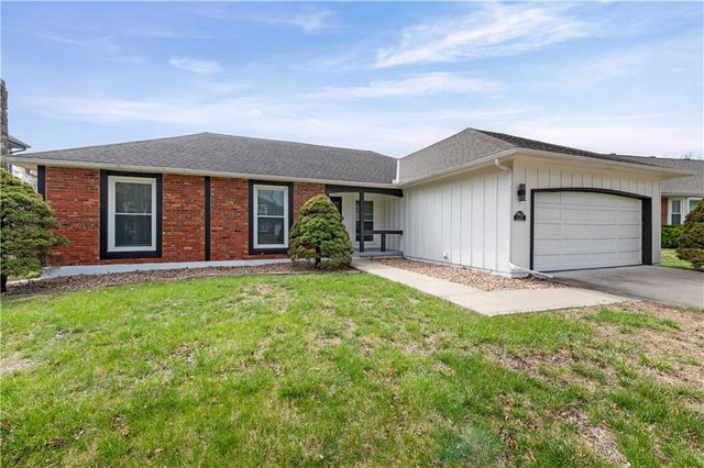 9912 Knox Drive, Overland Park, KS 66212