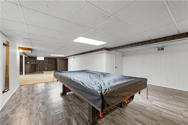 9912 Knox Drive, Overland Park, KS 66212