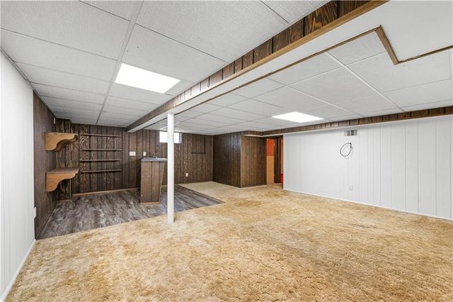 9912 Knox Drive, Overland Park, KS 66212