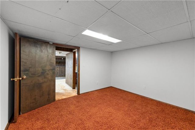 9912 Knox Drive, Overland Park, KS 66212