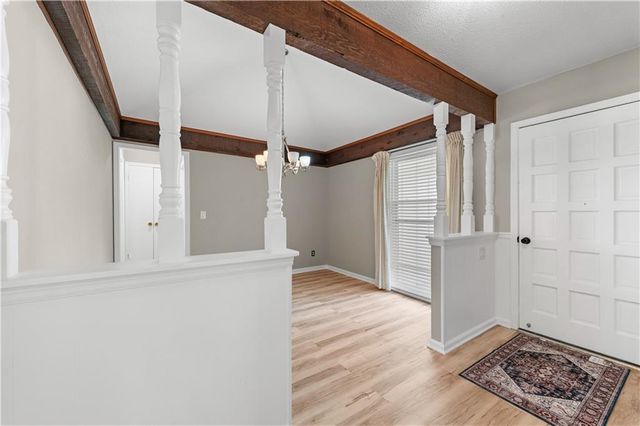 9912 Knox Drive, Overland Park, KS 66212