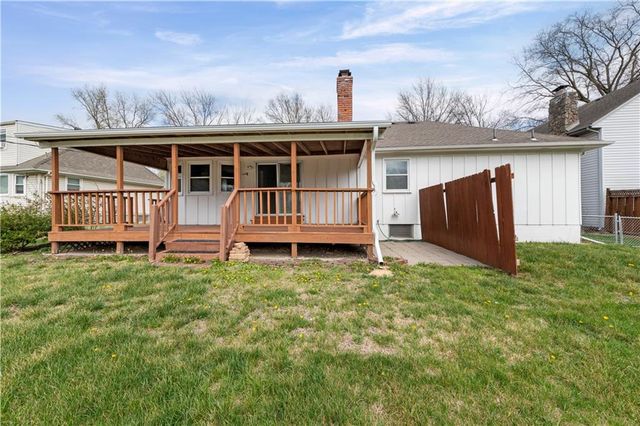 9912 Knox Drive, Overland Park, KS 66212