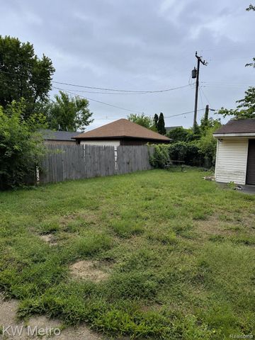 11478 Kenmoor Street, Detroit, MI 48205