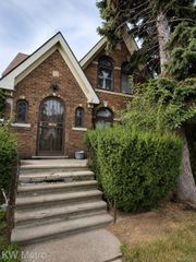 11478 Kenmoor Street, Detroit, MI 48205