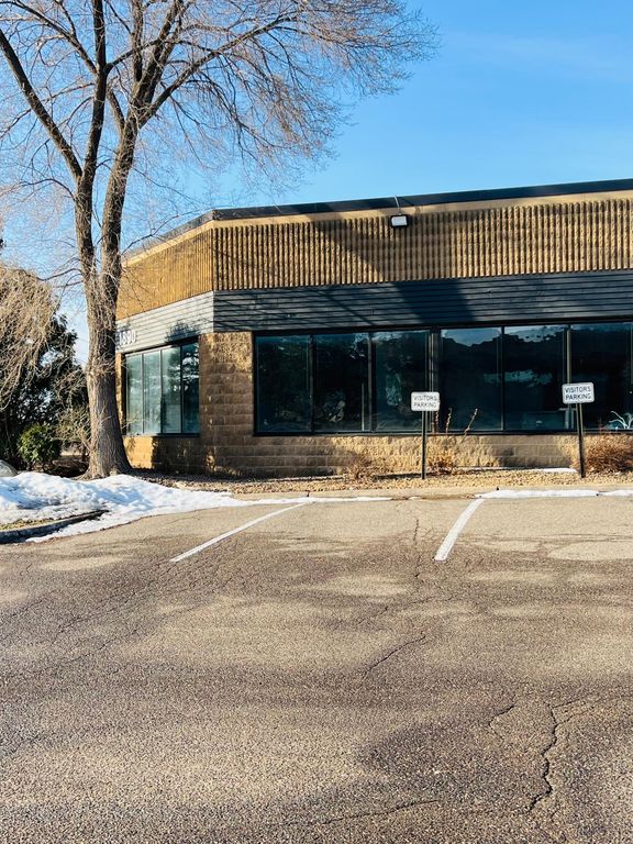 1890 Wooddale Drive Suite 100, Woodbury, MN 55125 — photo 2