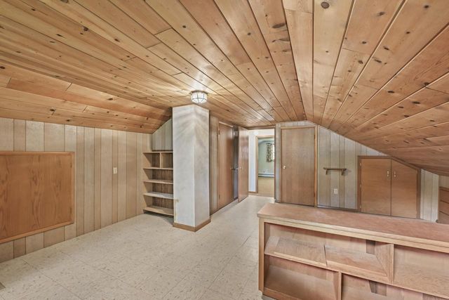 8603 N Regent ROAD, Fox Point, WI 53217