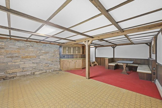 8603 N Regent ROAD, Fox Point, WI 53217