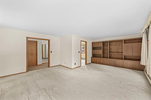 8603 N Regent ROAD, Fox Point, WI 53217