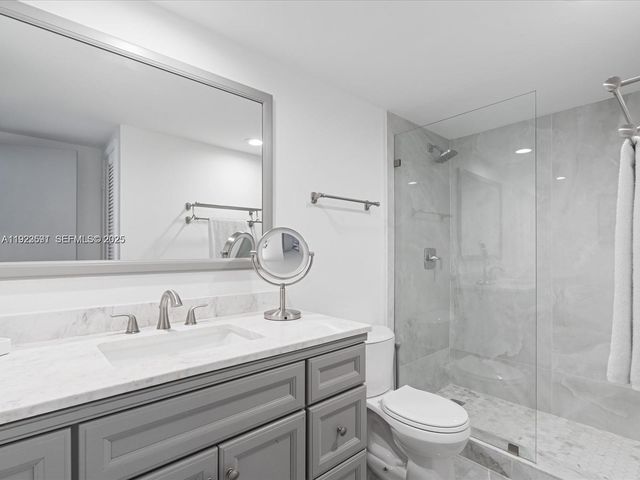 19370 E Collins Ave 625, Sunny Isles Beach, FL 33160