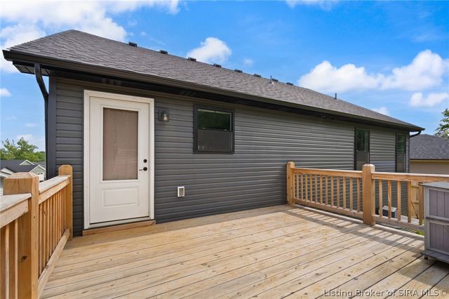 8008 Hudson Lane, Georgetown, IN 47122
