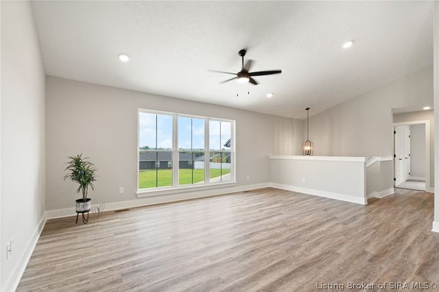 8008 Hudson Lane, Georgetown, IN 47122