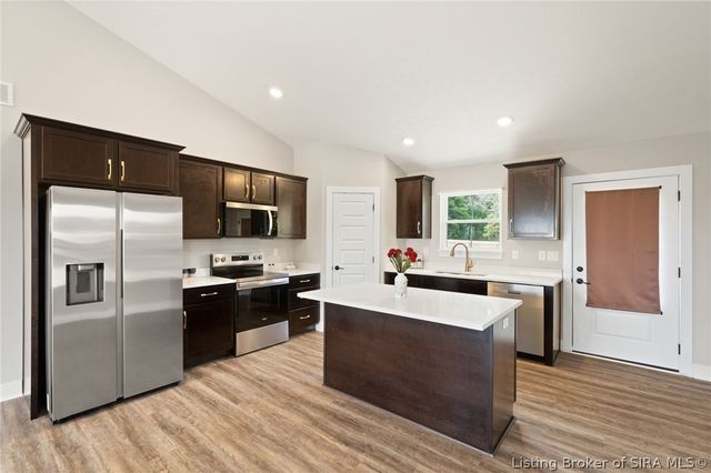 8008 Hudson Lane, Georgetown, IN 47122