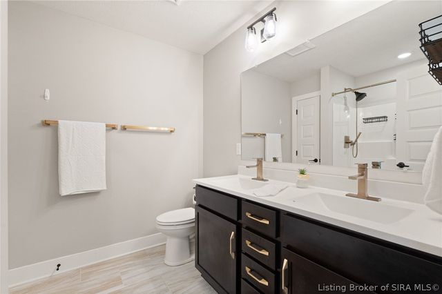 8008 Hudson Lane, Georgetown, IN 47122