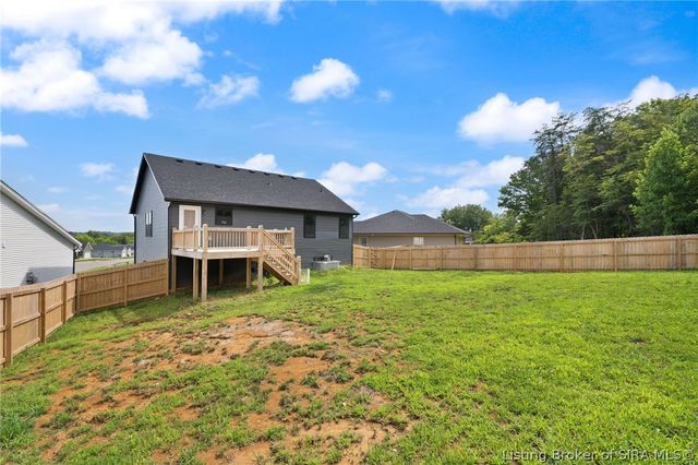 8008 Hudson Lane, Georgetown, IN 47122