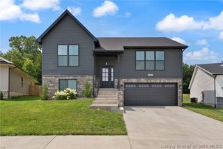 8008 Hudson Lane, Georgetown, IN 47122