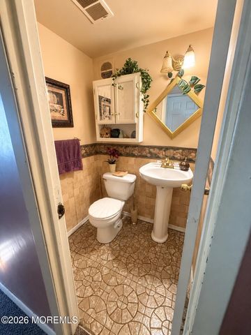 26 Chestnut Hill Road, Howell, NJ 07731