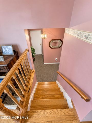 26 Chestnut Hill Road, Howell, NJ 07731