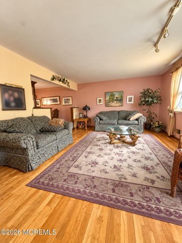 26 Chestnut Hill Road, Howell, NJ 07731