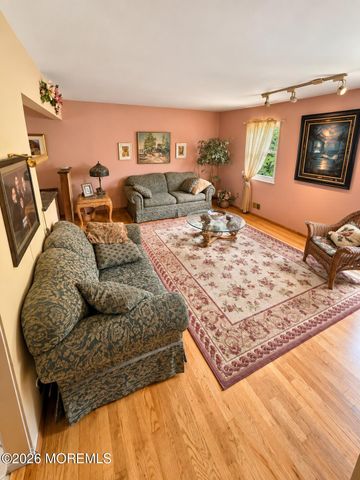 26 Chestnut Hill Road, Howell, NJ 07731