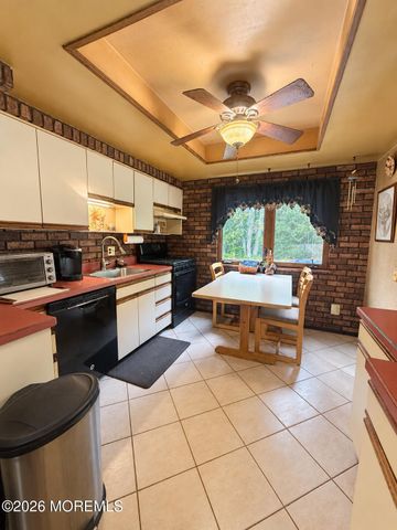 26 Chestnut Hill Road, Howell, NJ 07731
