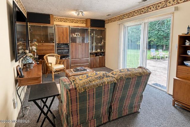 26 Chestnut Hill Road, Howell, NJ 07731