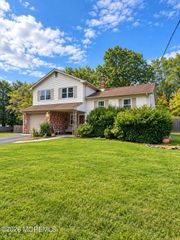 26 Chestnut Hill Road, Howell, NJ 07731