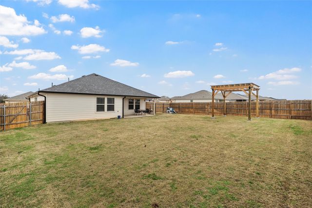 7200 Guadalupe Road, Waco, TX 76633