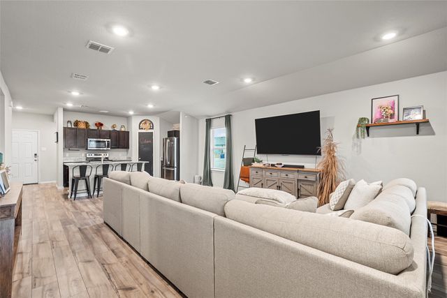 7200 Guadalupe Road, Waco, TX 76633