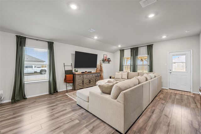 7200 Guadalupe Road, Waco, TX 76633